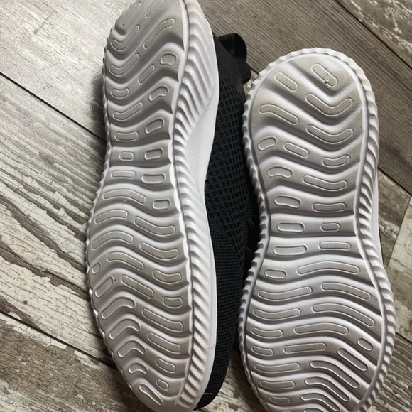 Black Slip on Sneakers (37.5) - Picture 4 of 8